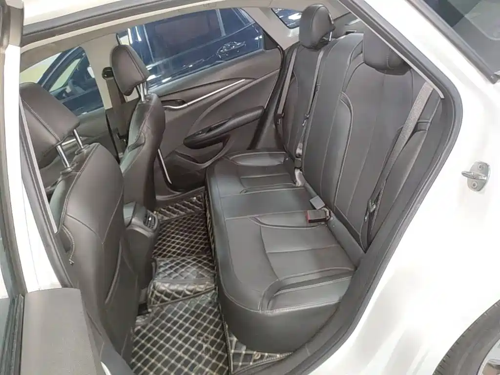 Buick Excelle 2019 18T Auto Connected Elite China VI фото 17