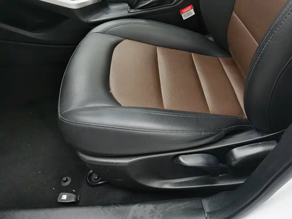 Photo 20 - Geely Vision
