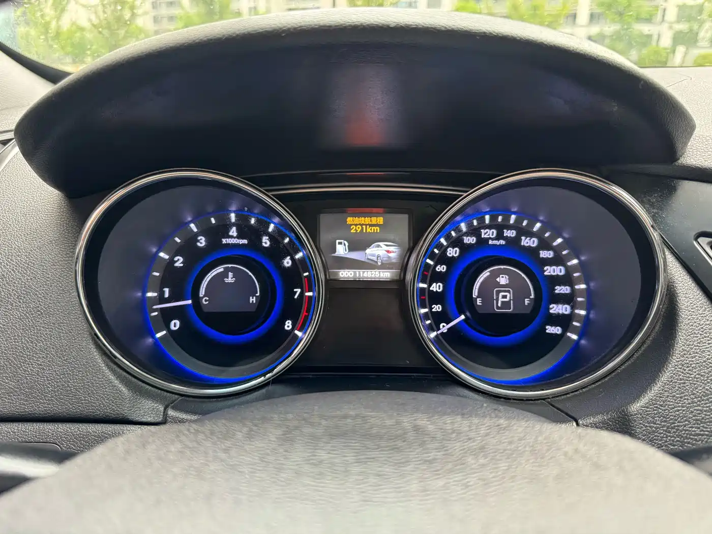 Hyundai Sonata 2014 2.0L Automatic Luxury фото 13
