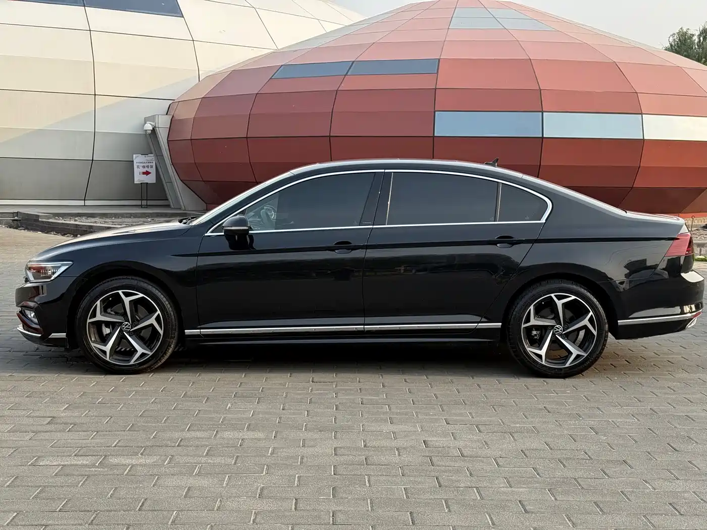 Volkswagen Magotan 2023 2 Million Units Anniversary Edition 330TSI DSG Leading Type фото 7