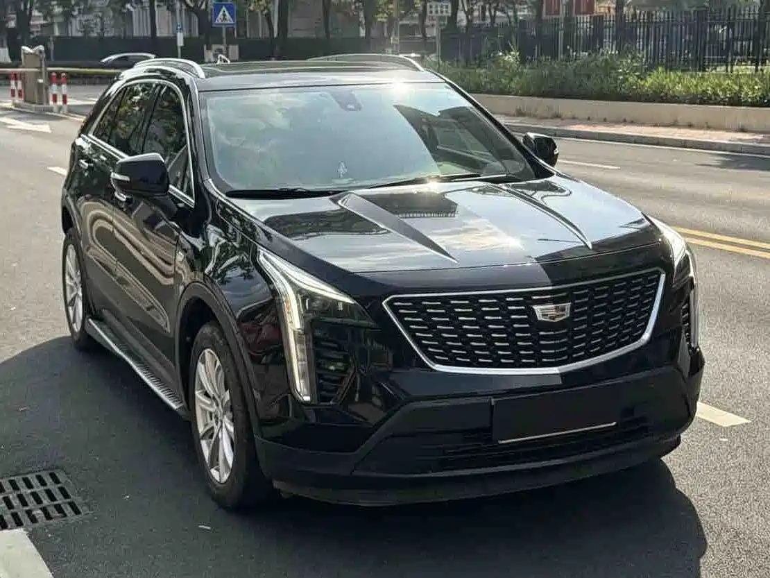 CADILLAC XT4