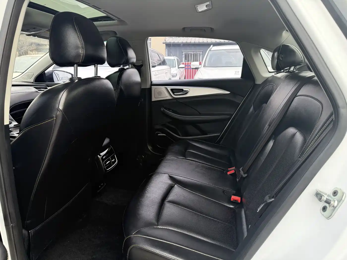 Roewe i6 MAX EV 2022 2021 1.5T PHEV Ride-hailing Luxury Edition