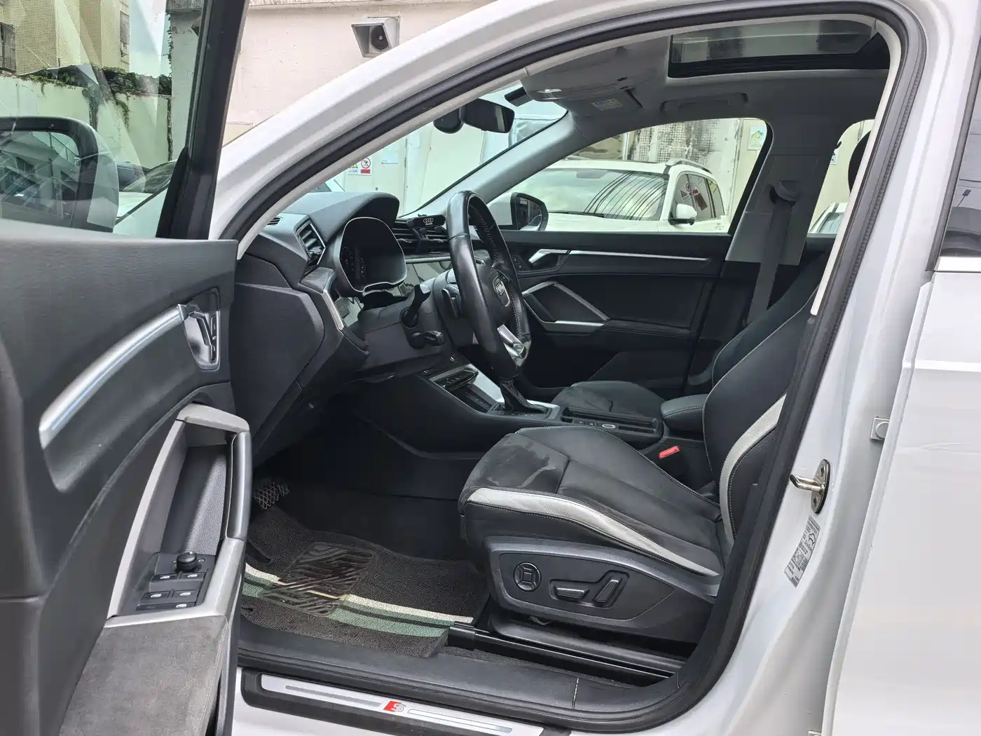 Audi Q3 2019 40 TFSI Fashion Dynamic фото 4