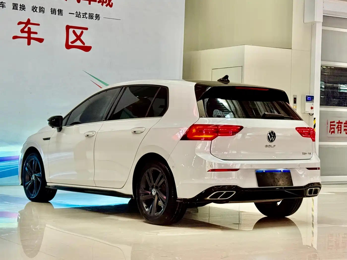Volkswagen Golf 2021 280TSI DSG R-Line фото 9
