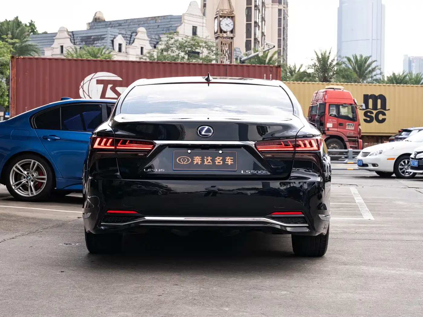 Lexus LS, миниатюра 5