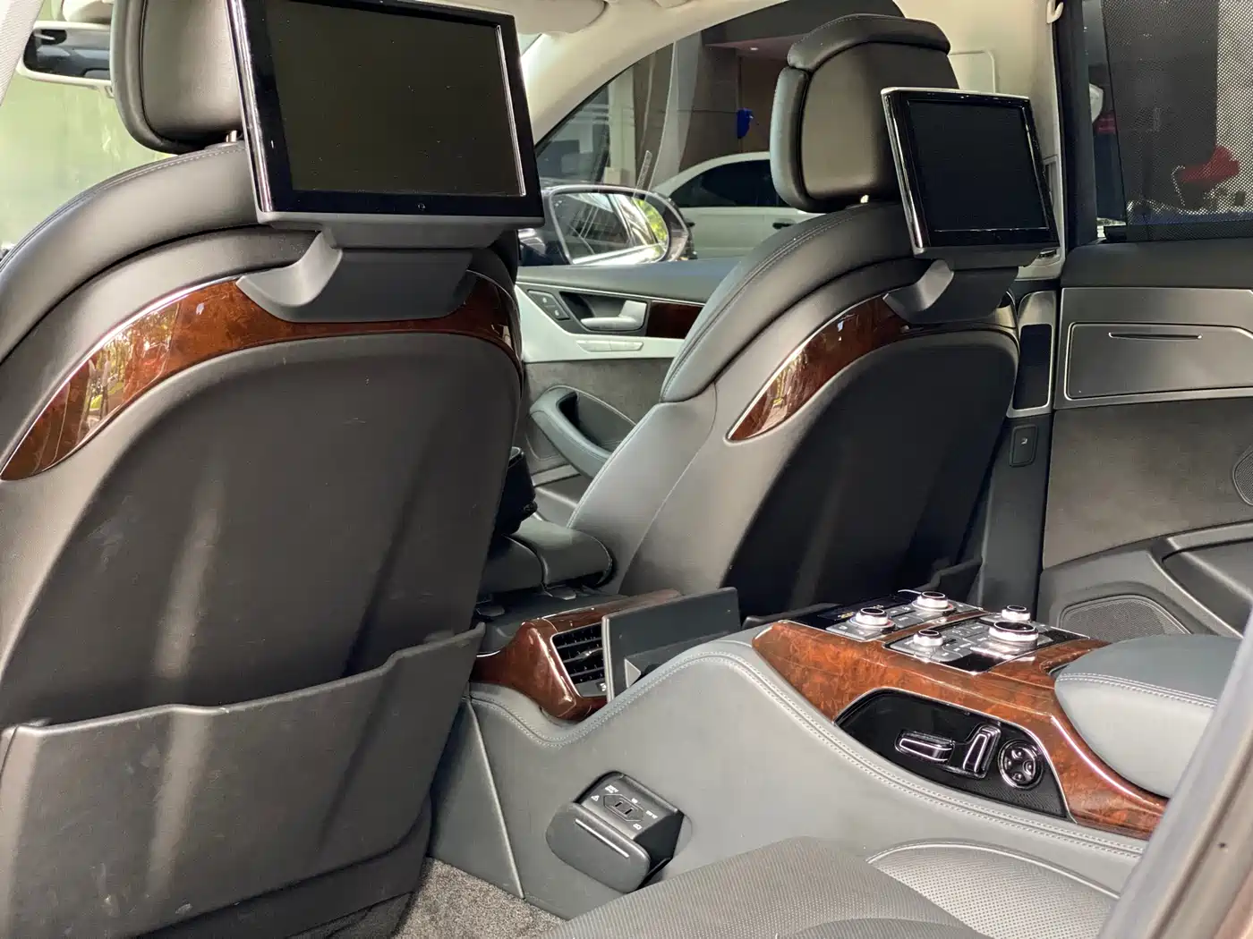 Audi A8 2014 A8L 50 TFSI quattro Luxury фото 11