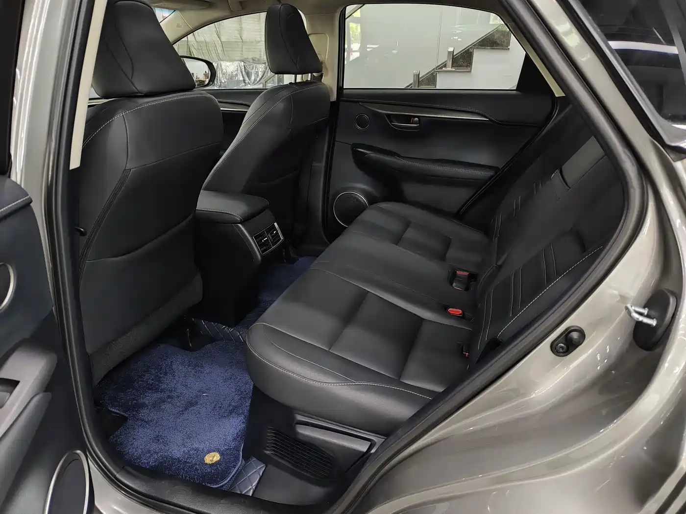 Lexus NX 2016 200 AWD F Sport фото 15