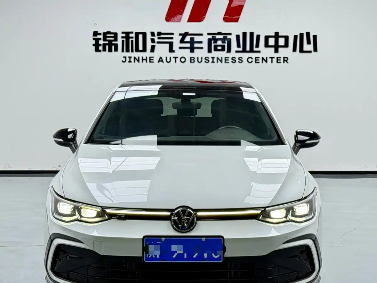 Volkswagen Golf 2023 280TSI DSG R-Line Lite фото 2