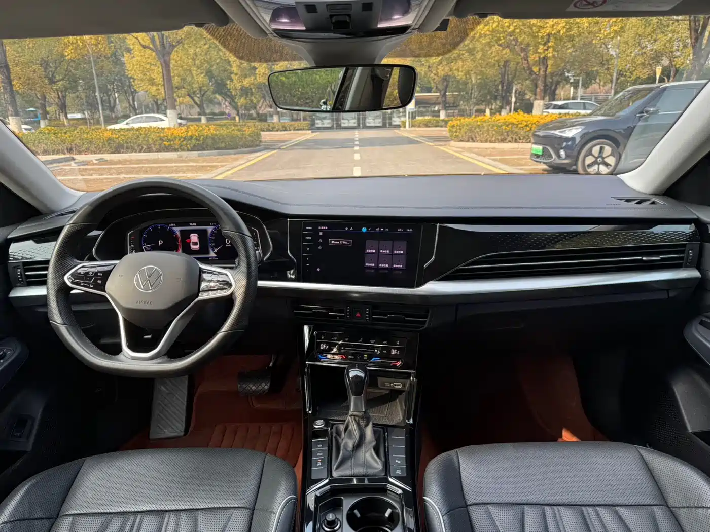 Volkswagen Passat 2023 Facelift 330TSI Luxury Edition фото 8