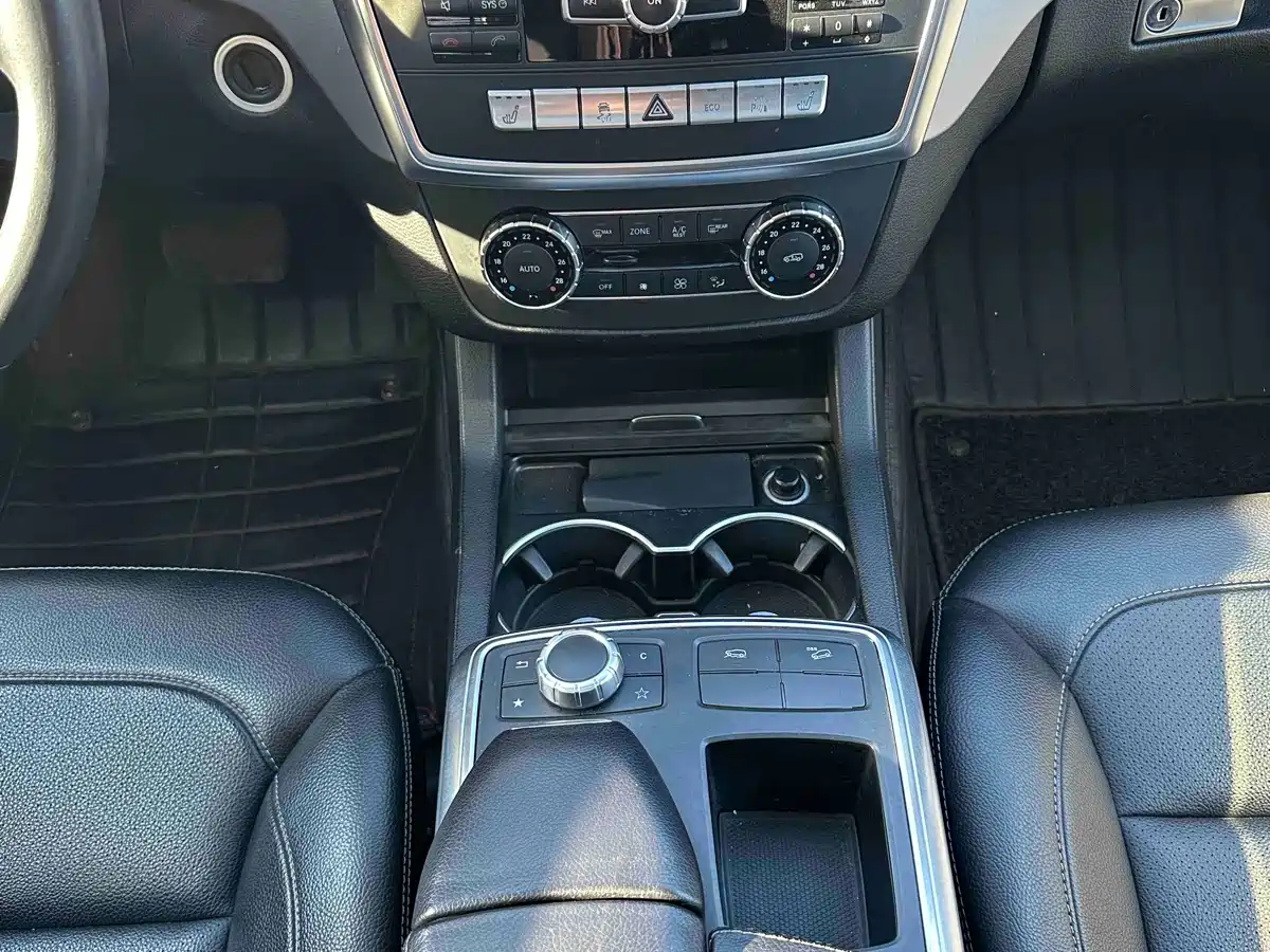 Mercedes-Benz M-Class 2014 ML 320 4MATIC фото 12