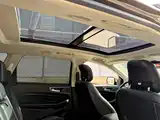 Фото 12 - Ford Edge