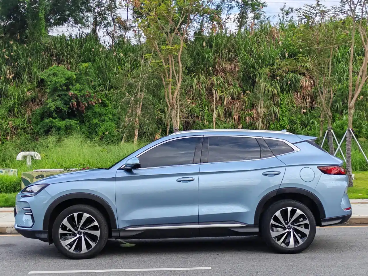 BYD Song PLUS PHEV 2024 Glory Edition EV 520km Premium фото 9
