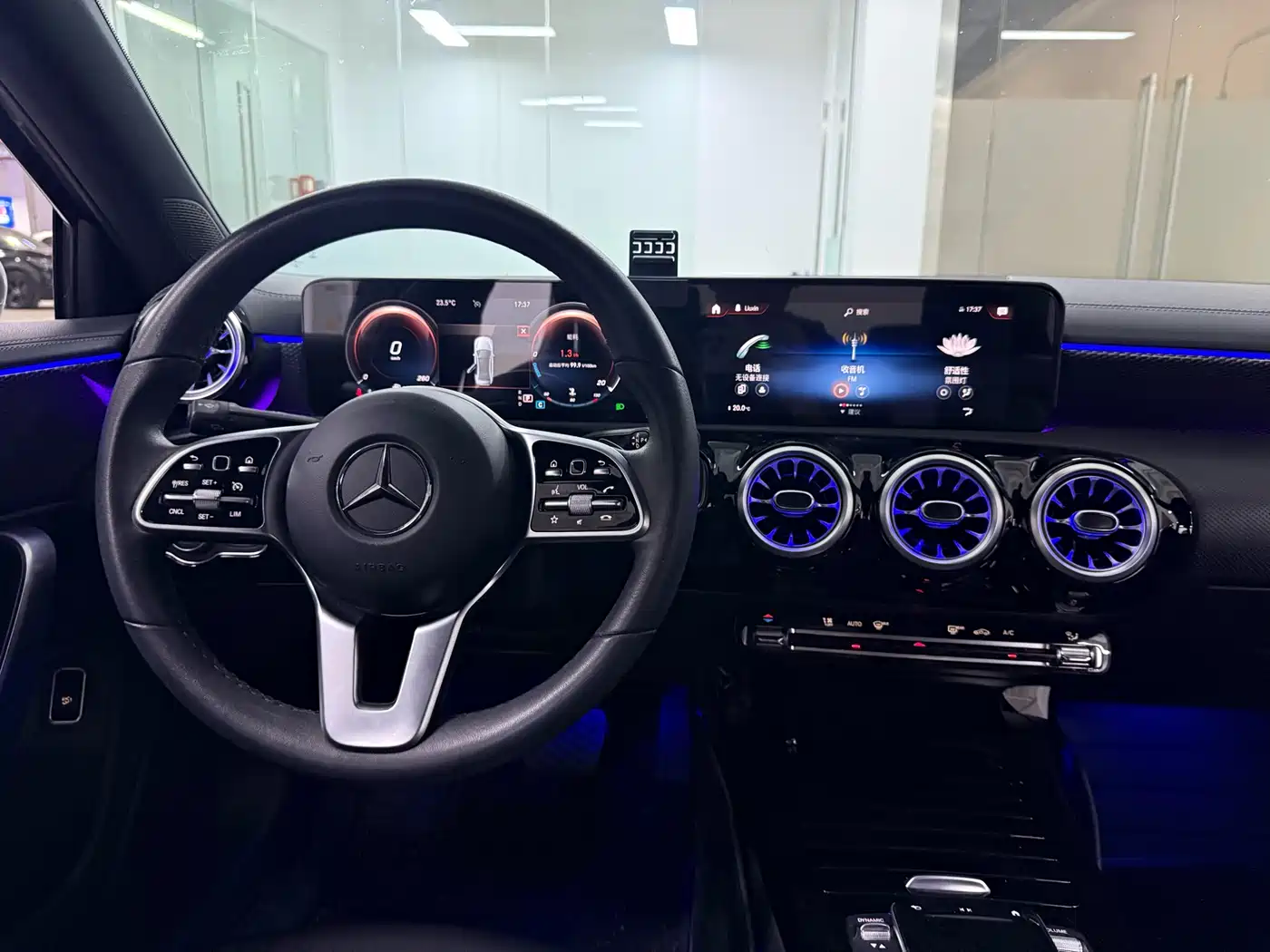 Mercedes-Benz A-Class 2021 A 200 L Sport Sedan Dynamic Type фото 18
