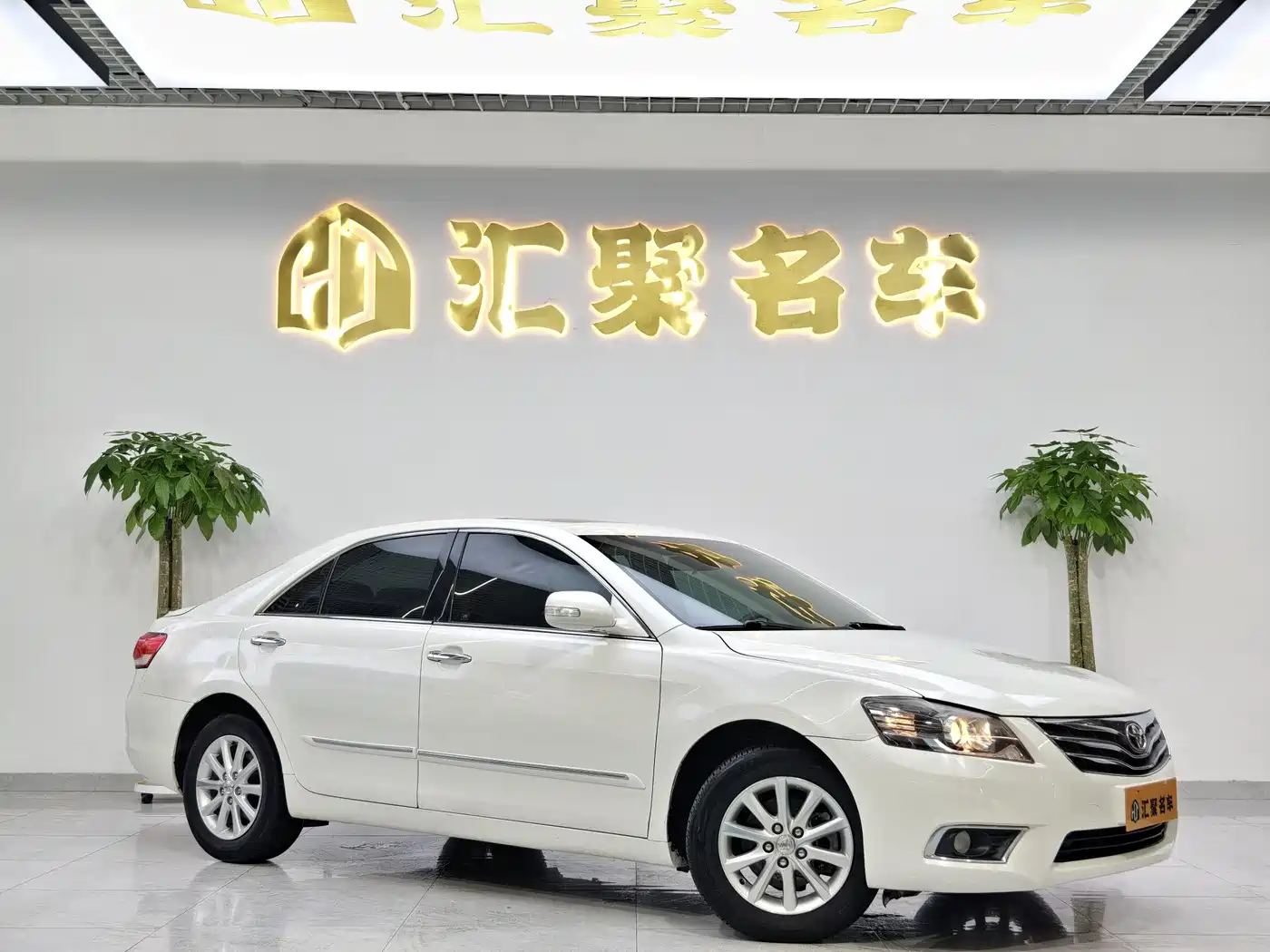 Toyota Camry 2013 200G Classic Luxury Edition фото 4