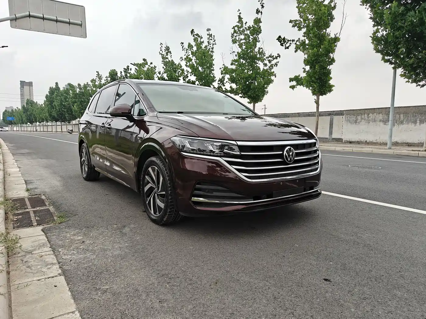 Volkswagen Viloran 2020 330TSI Luxury Edition фото 3