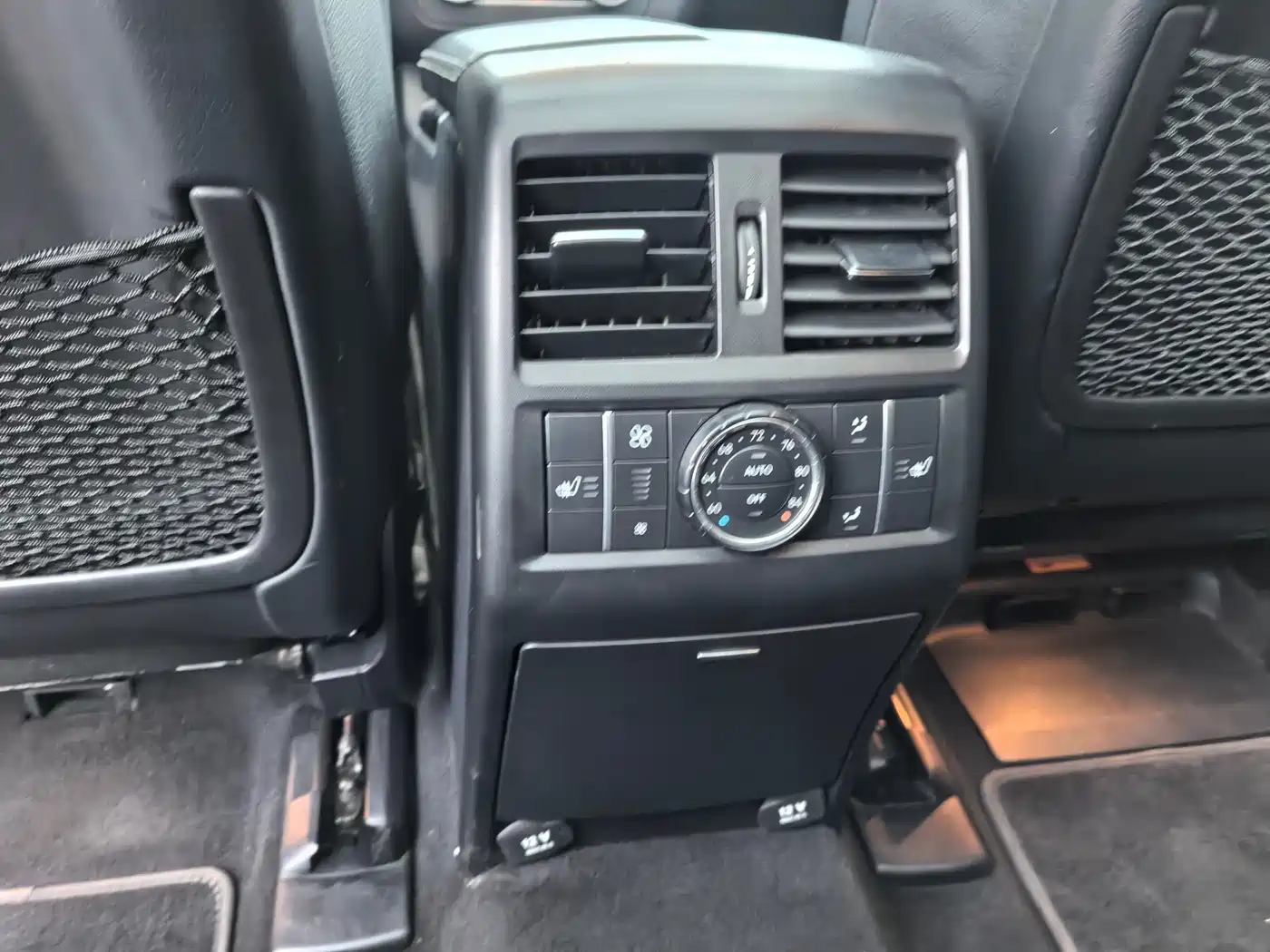 Mercedes-Benz GL-Class фото 22