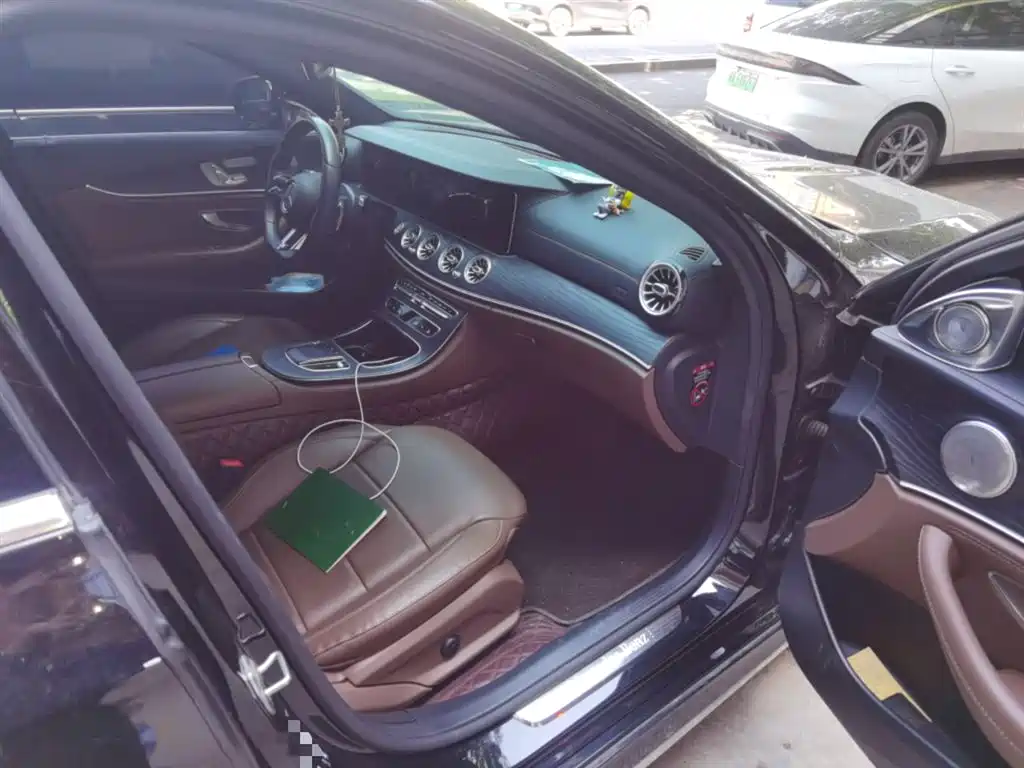Mercedes-Benz E-Class 2022 E 300 L Sport Fashion фото 22