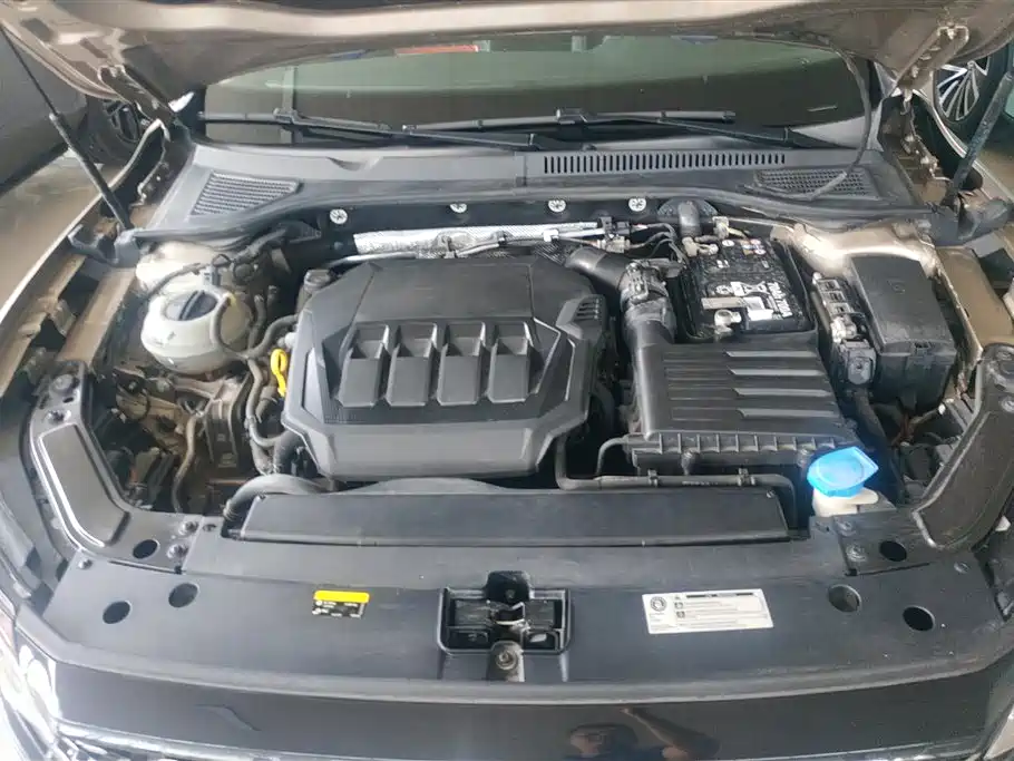 Volkswagen Passat 2022 330TSI Starry Sky Premium Edition фото 10