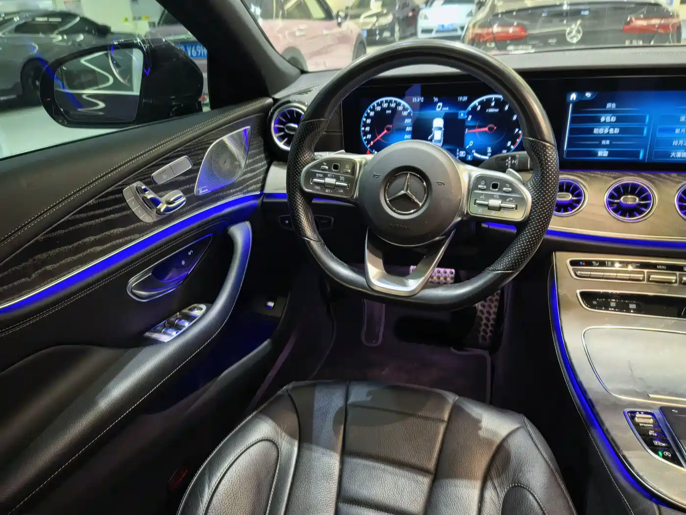 Mercedes-Benz CLS 2021 CLS 300 Luxury фото 7