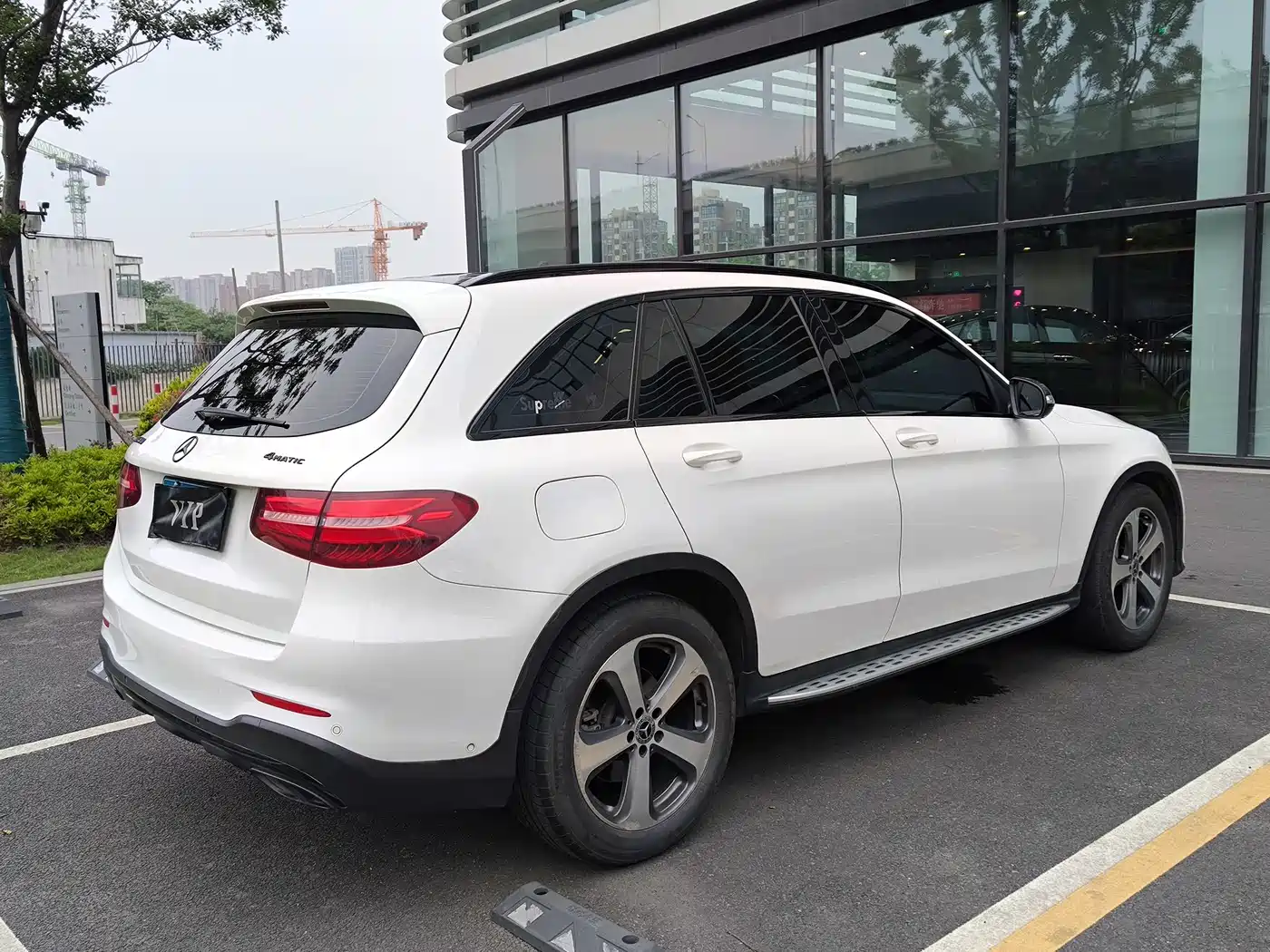 Mercedes-Benz GLC 2017 GLC 260 4MATIC Luxury фото 4
