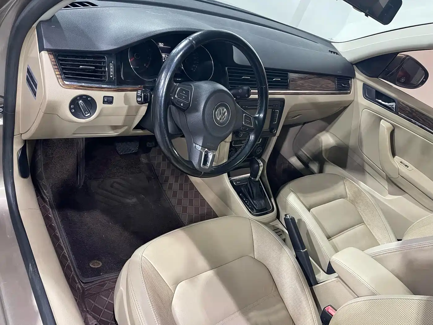Volkswagen Bora 2013 1.4T Automatic Comfort фото 4