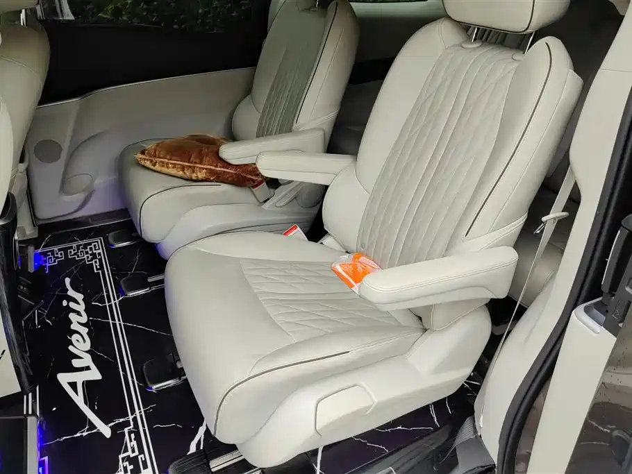 Buick GL8 2022 Land Business Class 652T Comfort фото 11