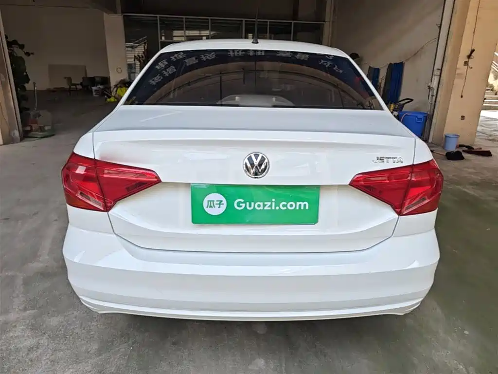 Volkswagen Jetta 2017 1.4L Manual Fashion фото 6