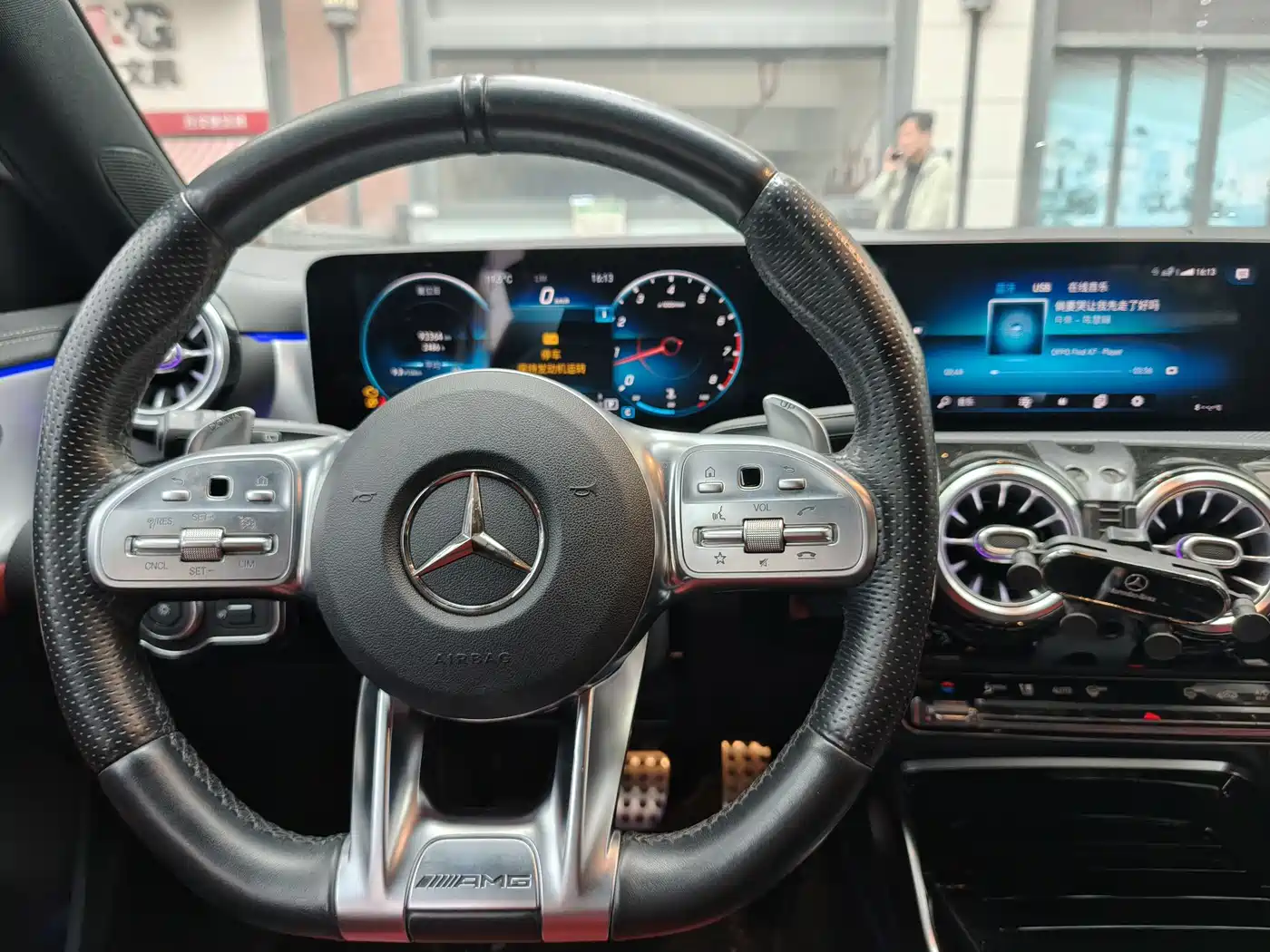 Mercedes-Benz A-Class AMG (Import) 2020 AMG A 35 4MATIC фото 11