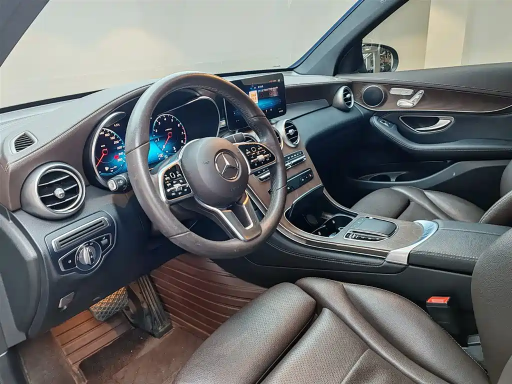 Mercedes-Benz GLC 2020 GLC 260 L 4MATIC Luxury фото 15