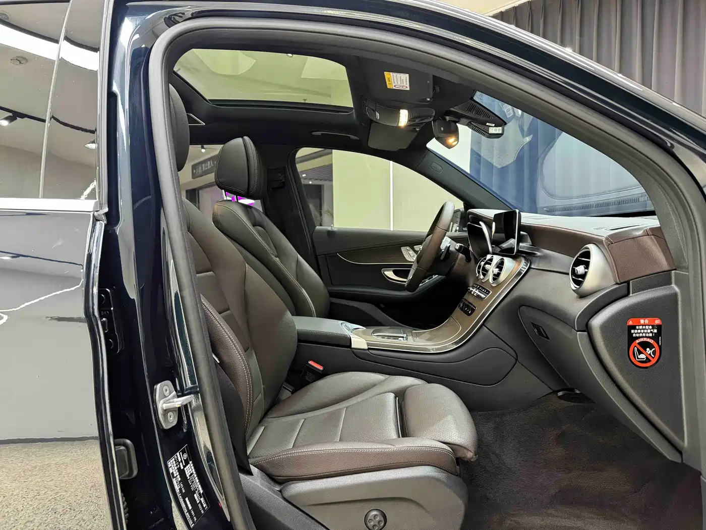 Mercedes-Benz GLC 2022 Facelift II GLC 260 L 4MATIC Luxury фото 27
