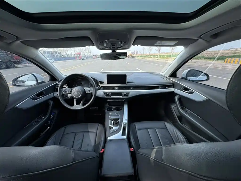 Audi A4L 2017 40 TFSI Fashion Edition фото 17
