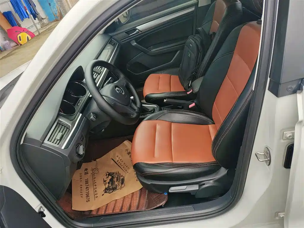 Volkswagen Bora 2018 1.5L Automatic Fashion фото 15