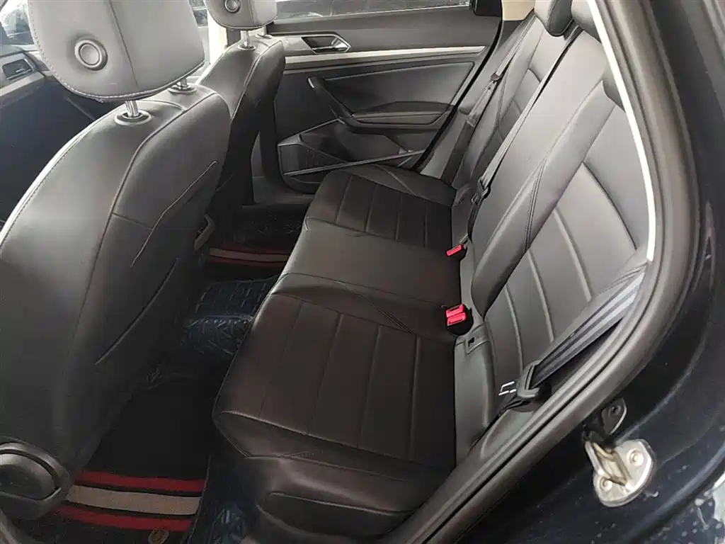 Volkswagen Lavida 2019 1.5L Automatic Comfort Edition China VI фото 17