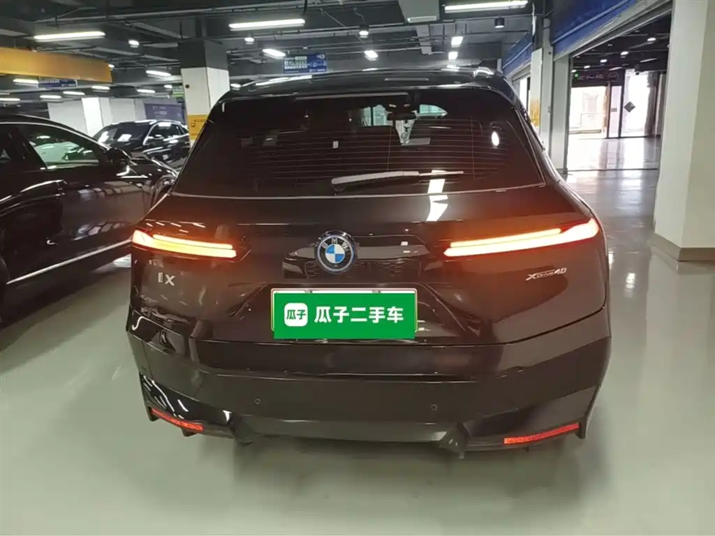 BMW iX 2023 Facelift xDrive40 фото 6
