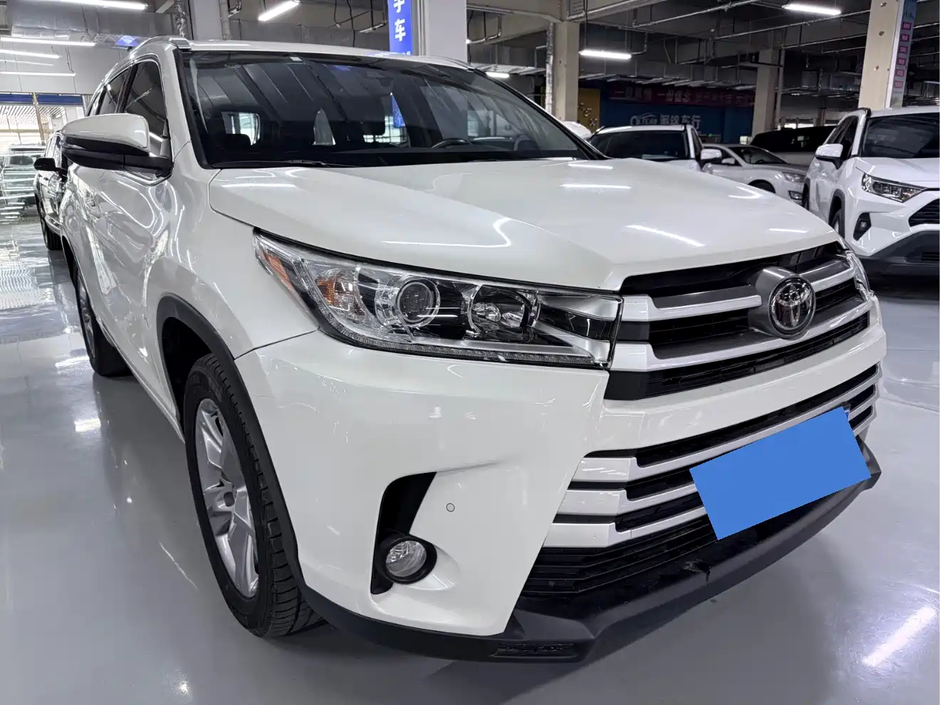 Toyota Highlander 2018 2.0T 4WD Luxury 7-seater (China V) фото 3