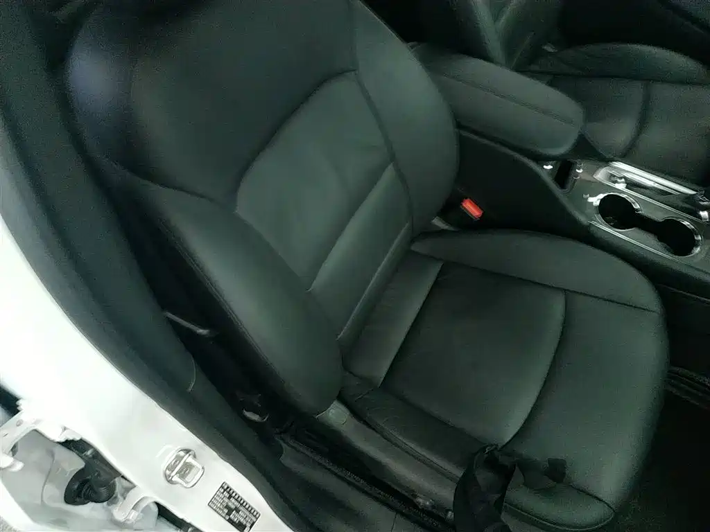 Chevrolet Malibu XL 2018 530T Auto RuiChi Edition фото 25