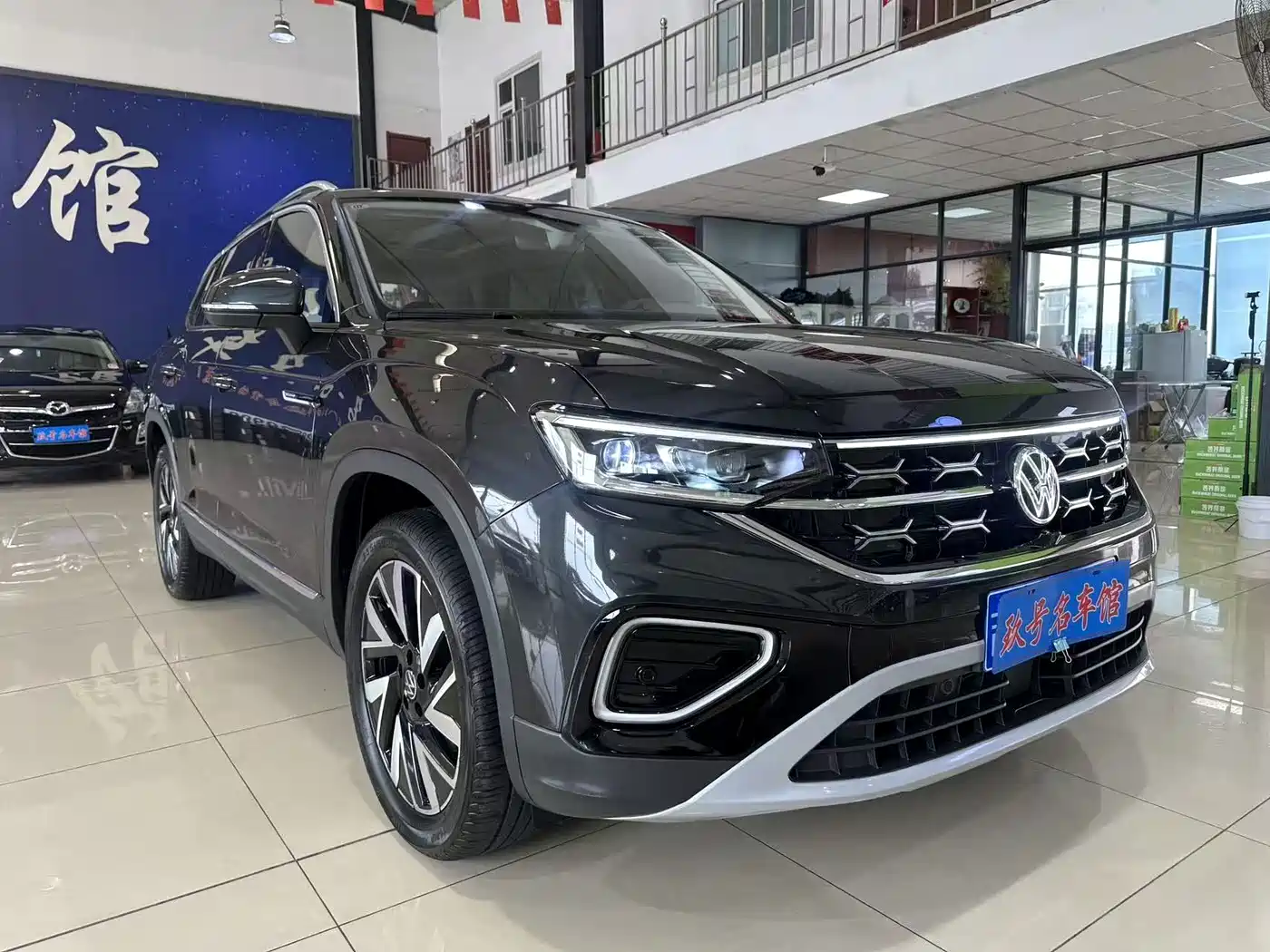 Volkswagen Tayron 2024 300TSI 2WD Luxury Plus Advanced фото 3