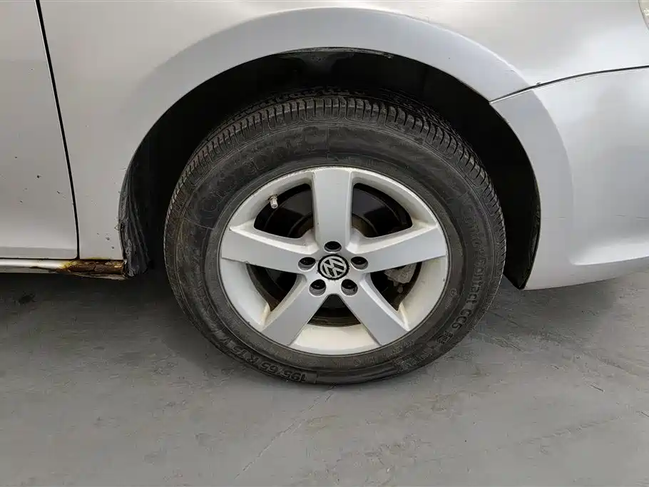 Volkswagen Bora 2008 Model 2.0L Automatic Comfort фото 6