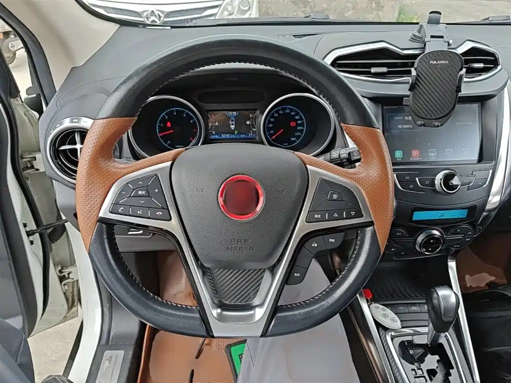 BYD Yuan 2016 1.5TID Automatic Luxury фото 11