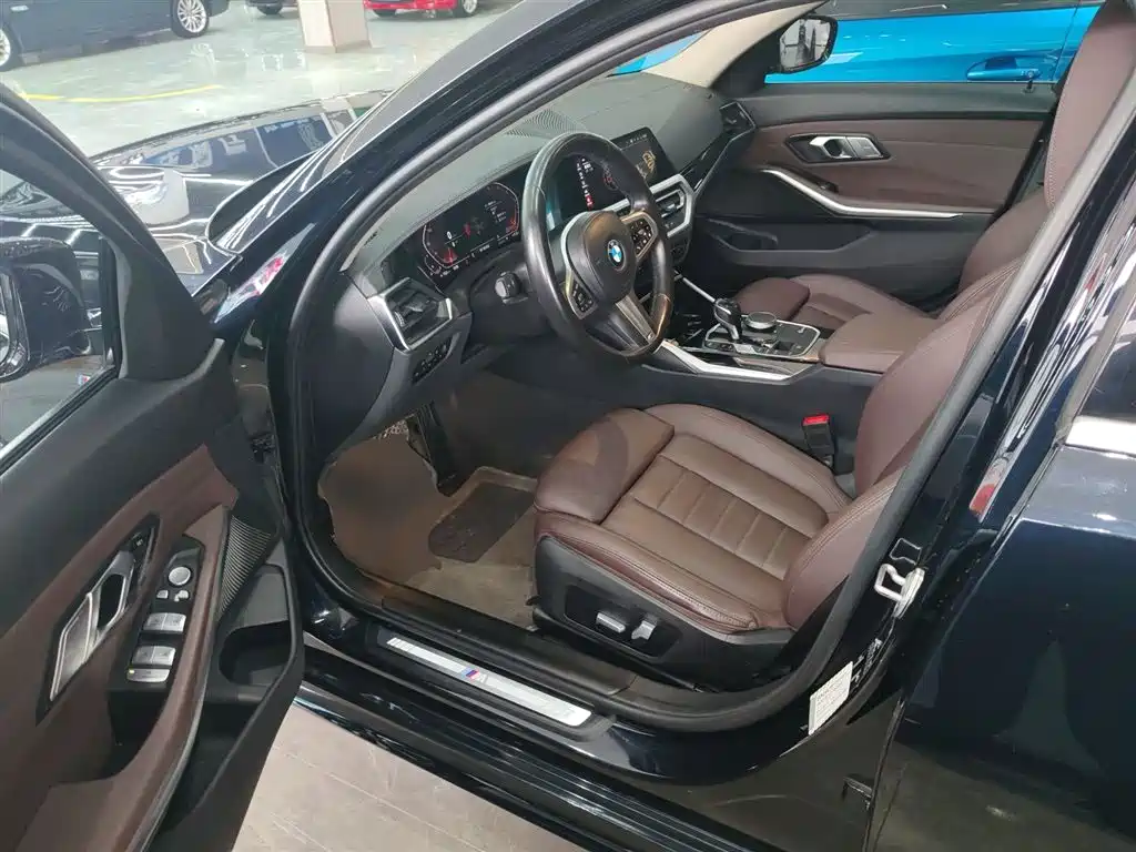 BMW 3 Series 2021 Second Facelift 320Li M Sport Package фото 16