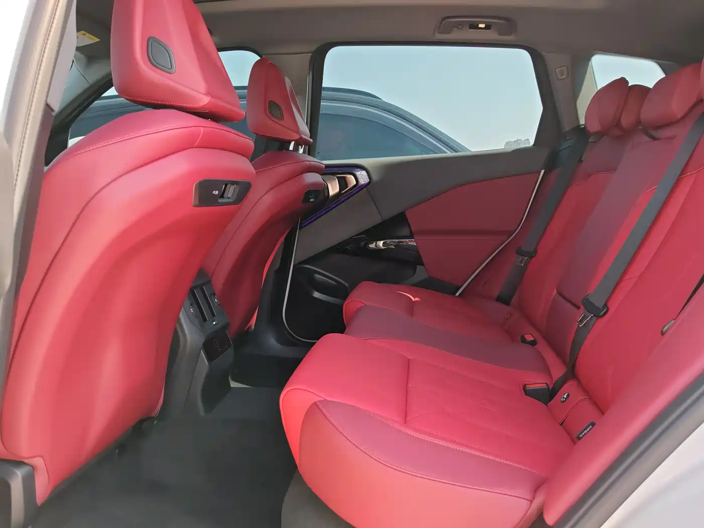 BMW X3 2025 xDrive25L Luxury Package фото 17