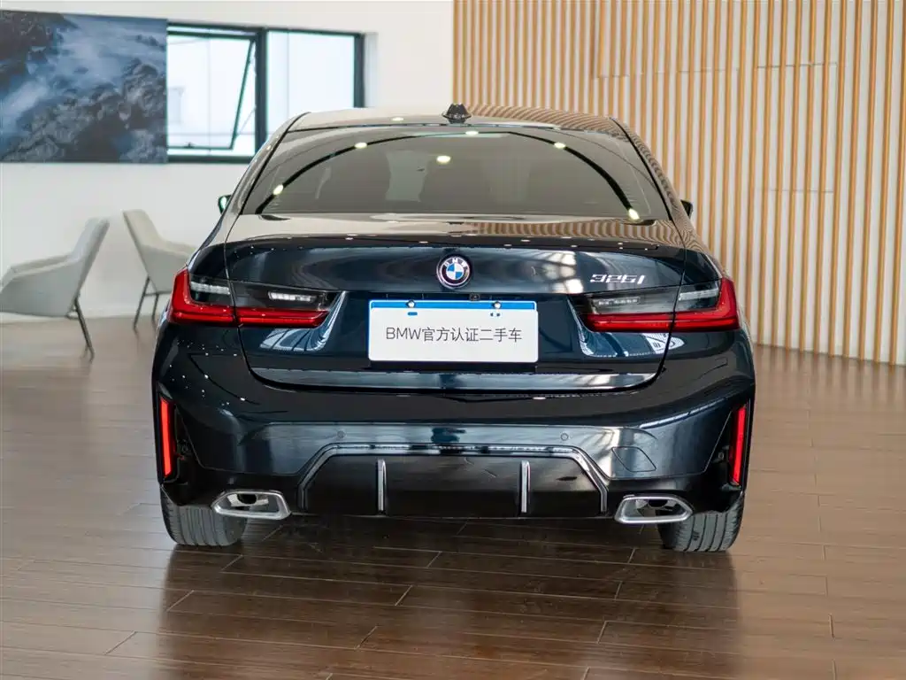 BMW 3 Series 2025 325i M Sport Package фото 6