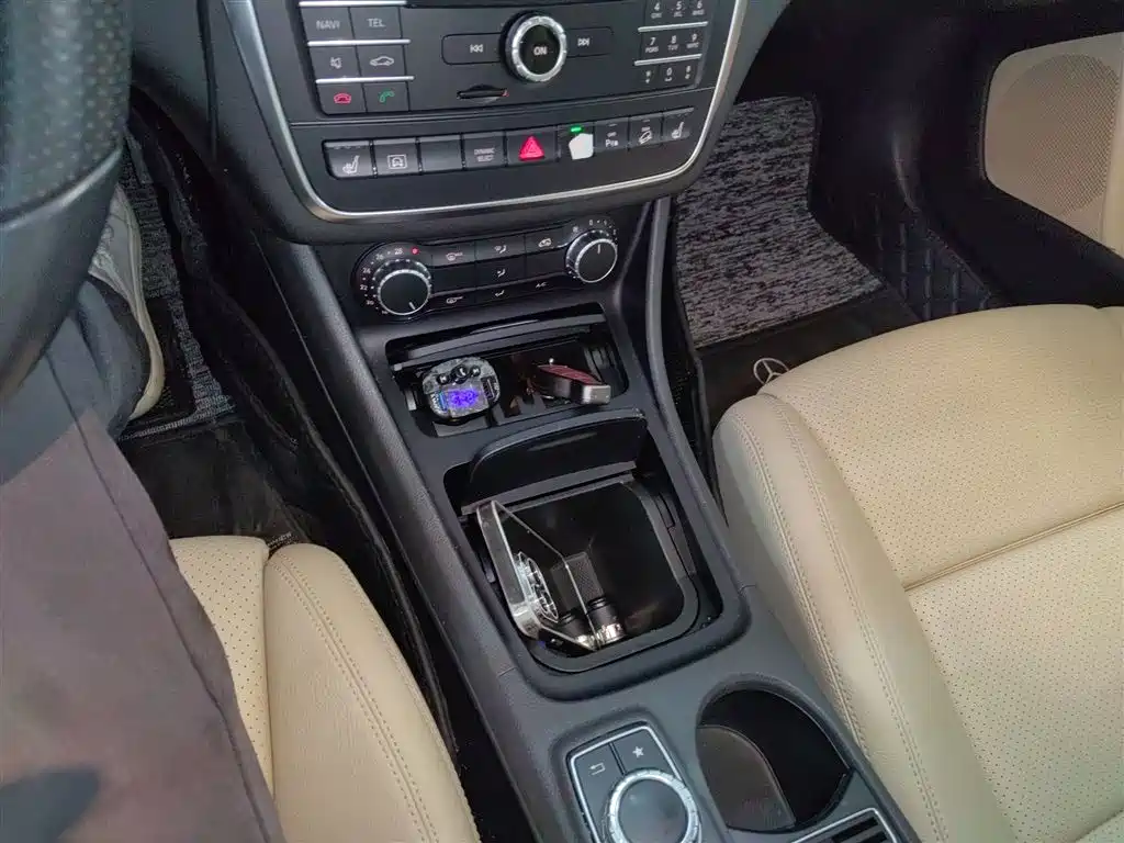 Mercedes-Benz GLA 2016 GLA 220 4MATIC Fashion фото 14