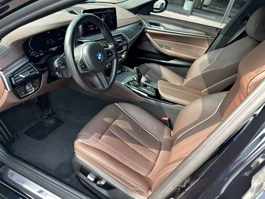 BMW 5 Series 2021 530Li Leading M Sport Package фото 6