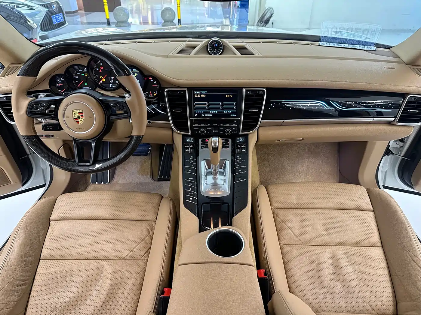 Porsche Panamera 2014 Panamera 4 3.0T фото 21