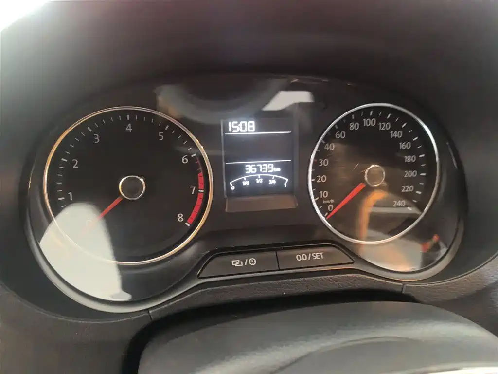 Volkswagen Polo 2018 1.5L Auto Comfort фото 12