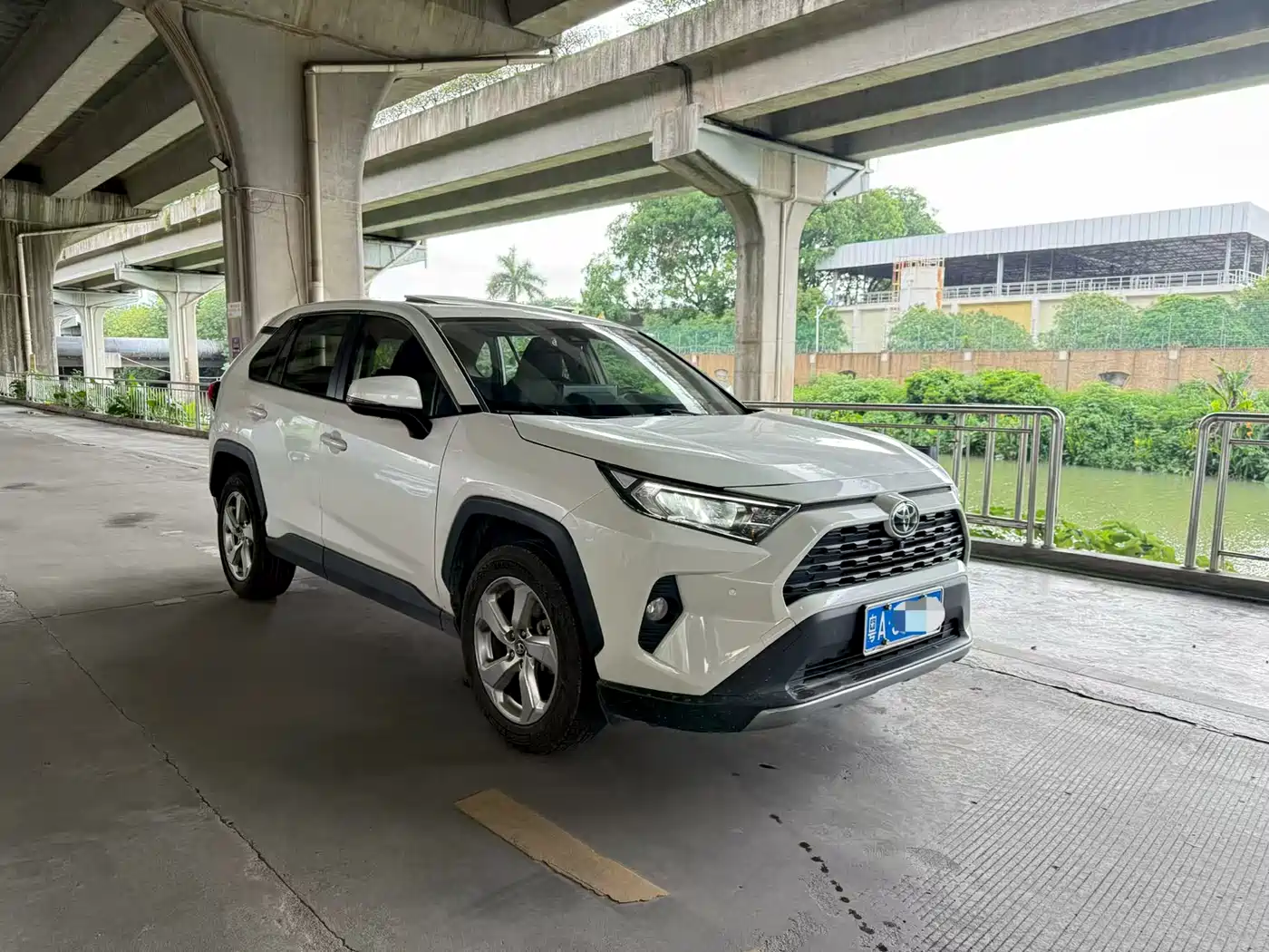 Toyota RAV4 Rongfang 2020 2.0L CVT 2WD Trend Edition фото 2