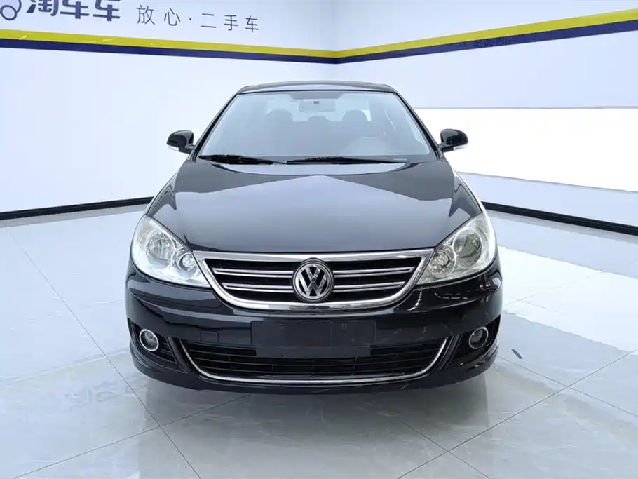 Volkswagen Lavida 2011 1.6L Manual Elegance Edition фото 2