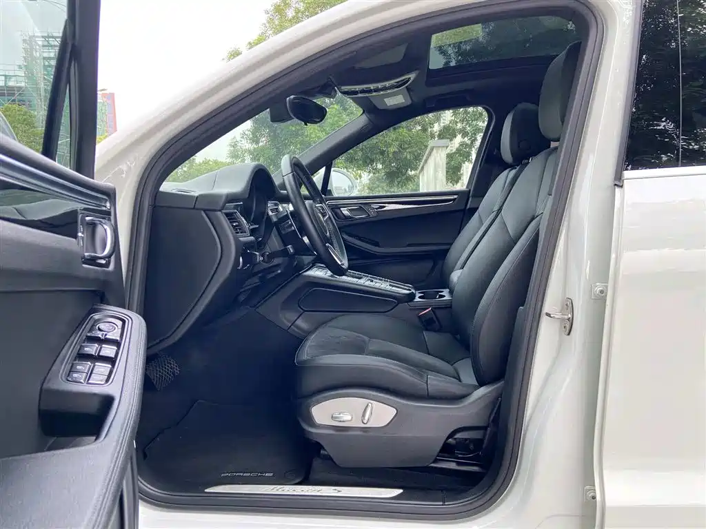 Porsche Macan 2017 Macan S 3.0T фото 8