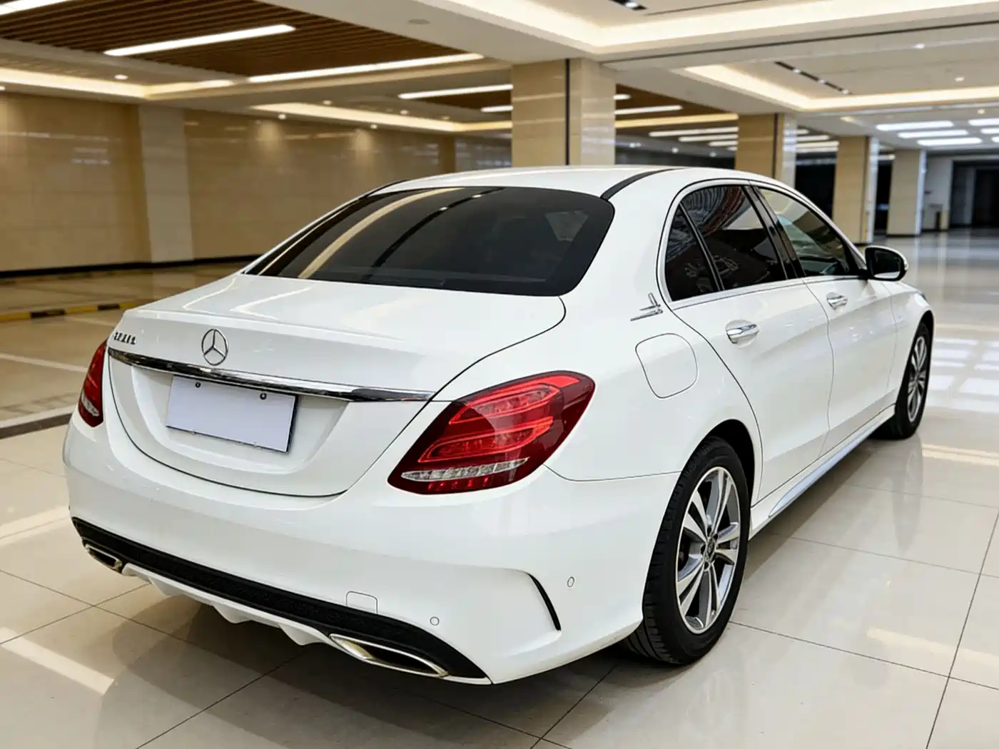 Mercedes-Benz C-Class 2017 C 180 L Sport фото 9